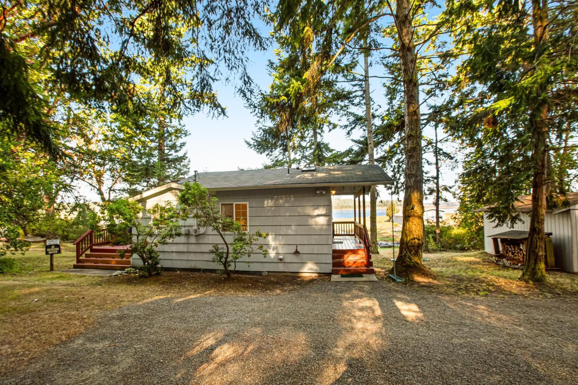 Marrowstone Island Beach Cabin Exterior foto