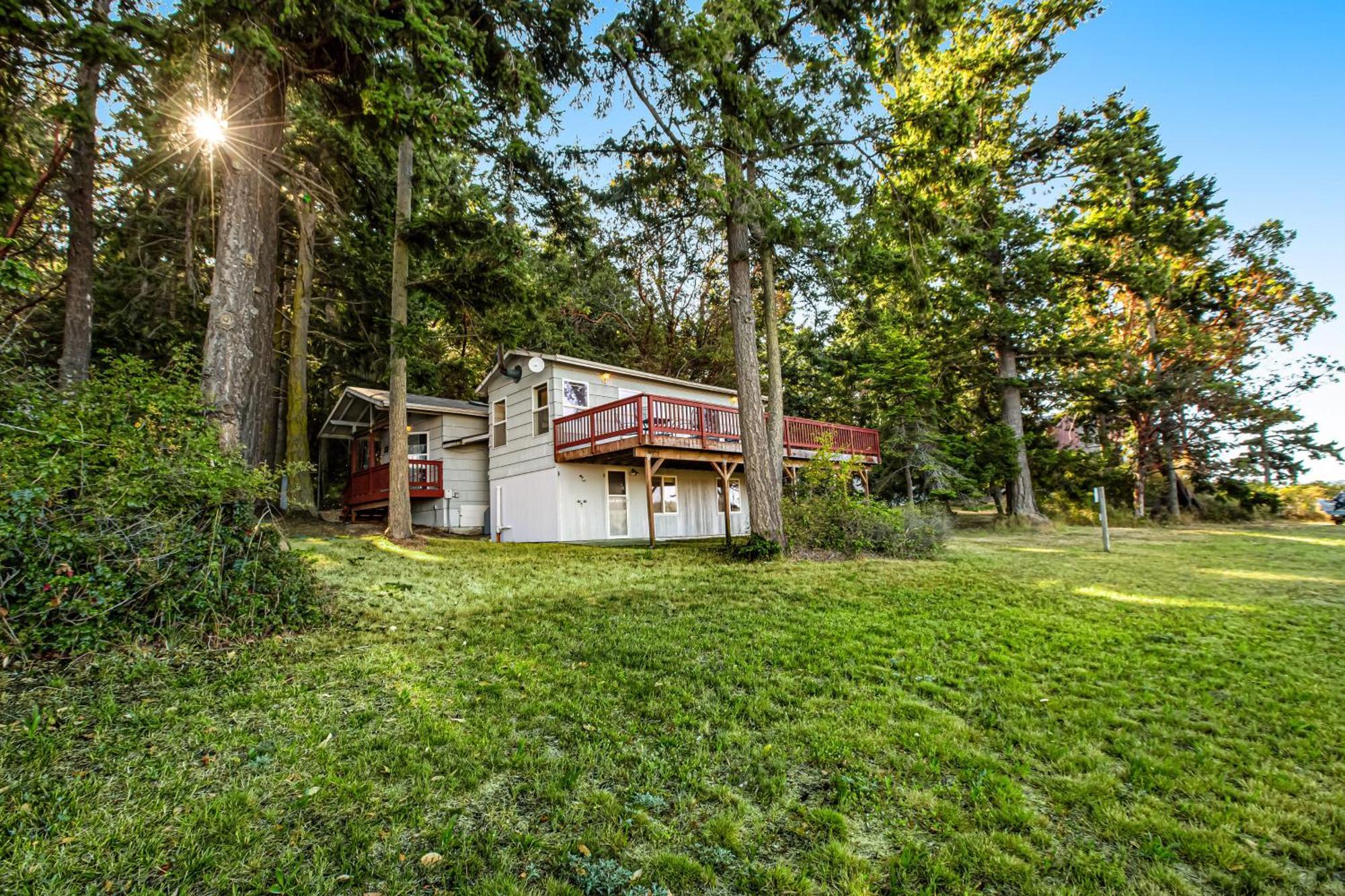 Marrowstone Island Beach Cabin Exterior foto